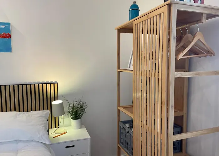 Redland Retreat, Cosy Garden For 2 Apartman *