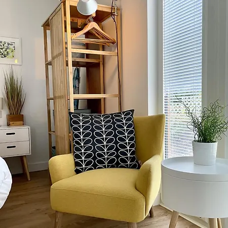 Redland Retreat, Cosy Garden For 2 * ブリストル